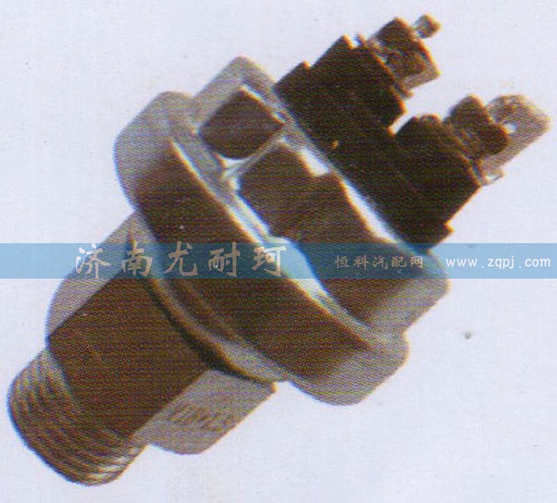 612600090452 机油压力传感器图1