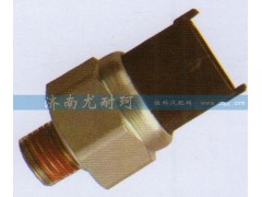 3602185-30D,机油压力传感器,济南尤耐珂重汽配件销售中心