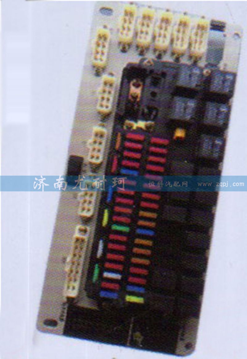 DZ91189584300,中央配电装置,济南尤耐珂重汽配件销售中心