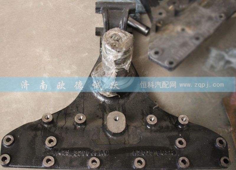 H0295320006A0,各种平衡轴总成,济南欧德泉跃汽车配件有限公司