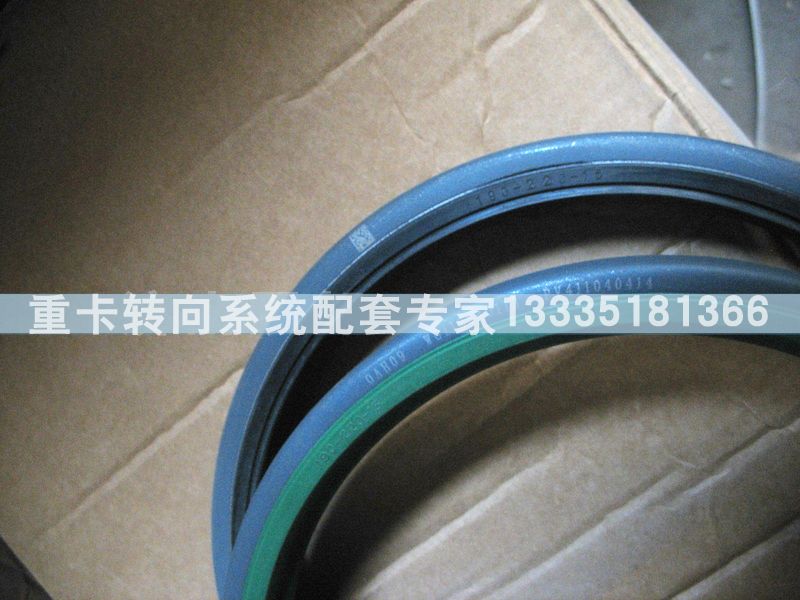 ,STR后轮内外油封（一体版通用）,济南冠泽卡车配件营销中心