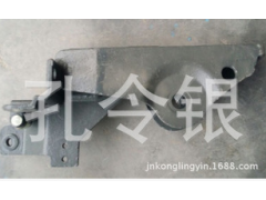 AZ1671430024,前悬支架,济南隆旭汽车配件有限公司