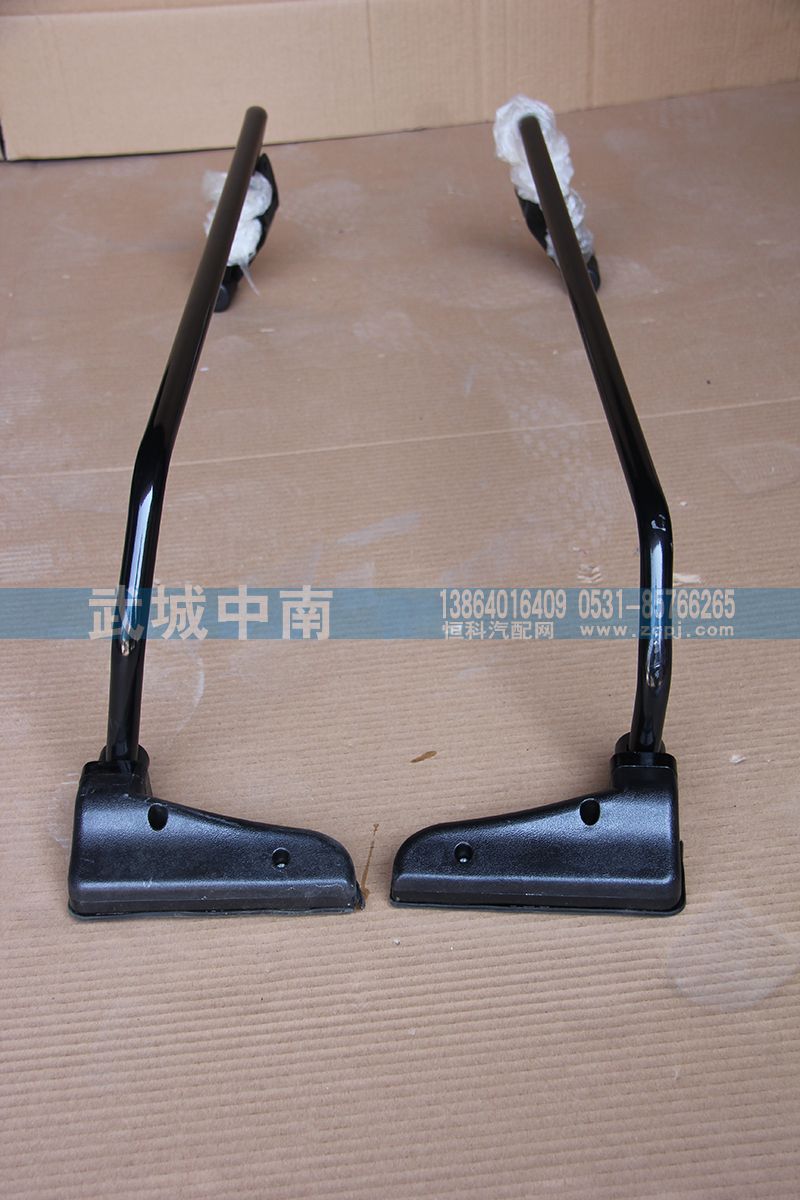 WG1646770001/2,HOWO后视镜支架左右,济南武城重型车外饰件厂