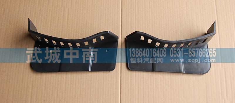 WG1642931001,保险杠左右装饰板 10款,济南武城重型车外饰件厂