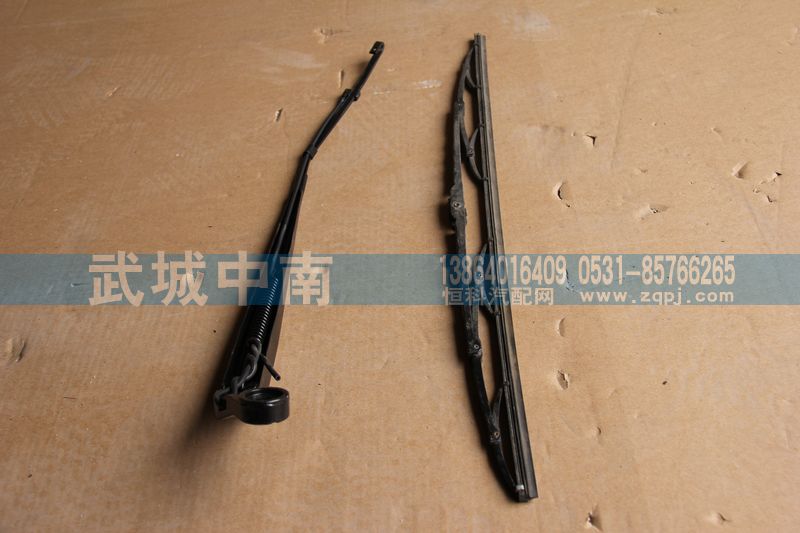 WG1661740021/3,雨刮臂A7,济南武城重型车外饰件厂
