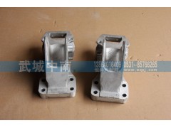 WG1664430042/3,左右前悬过渡支架A7,济南武城重型车外饰件厂