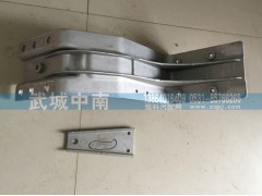 AZ1664232201/202,A7高地板低位中支架,济南武城重型车外饰件厂