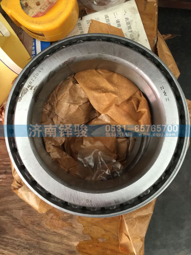 JM822010822049,差速器轴承(右),济南信达重汽配件有限公司