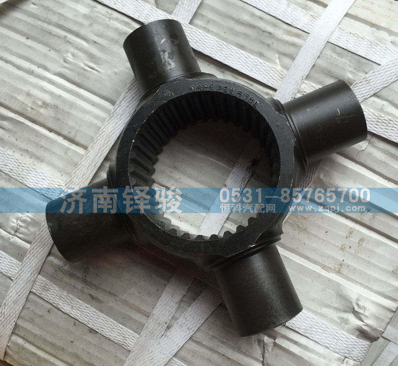 810W35608-0035,曼桥十字轴,济南信达重汽配件有限公司
