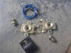 DZ15221110120,新M3000面罩锁总成,济南信发汽车配件有限公司
