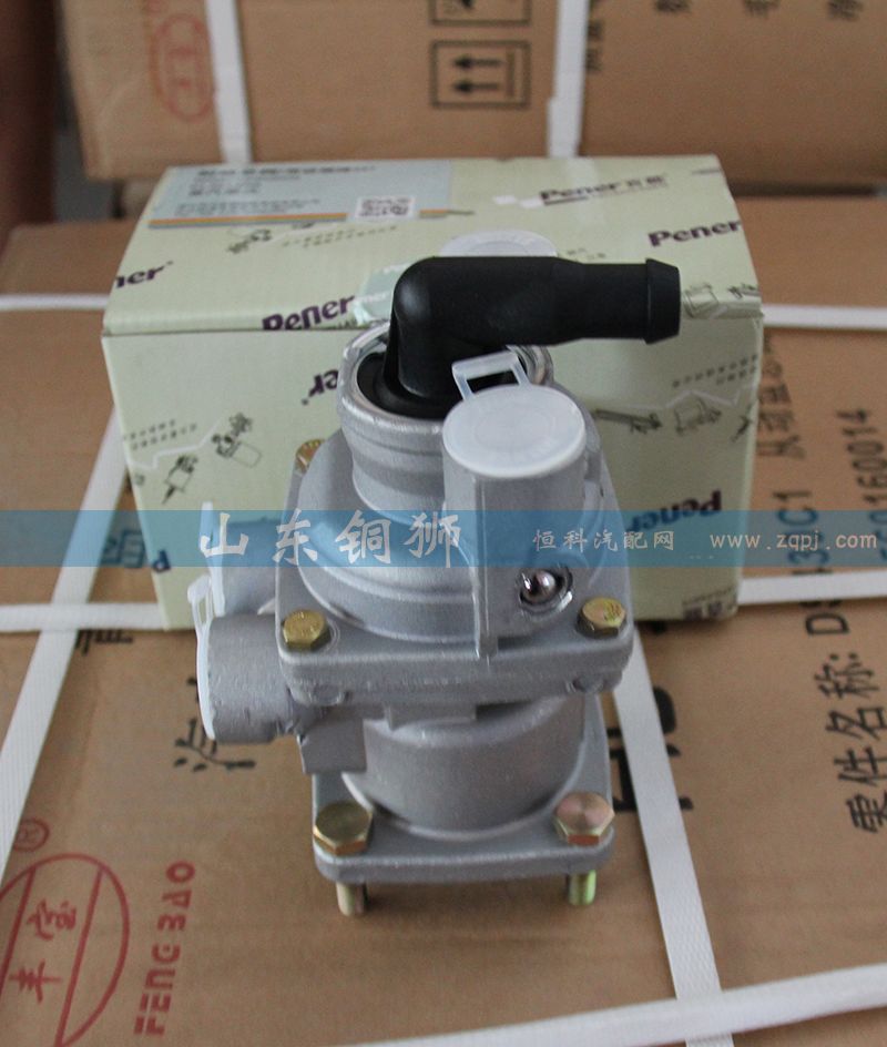 制动总阀（带快插接口） WG9719360005  重汽豪沃/WG9719360005
