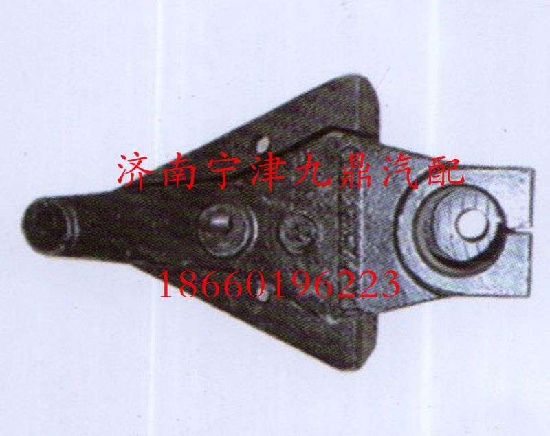 DZ9535951510,前簧前支架,济南宁津九鼎重汽配件生产厂商