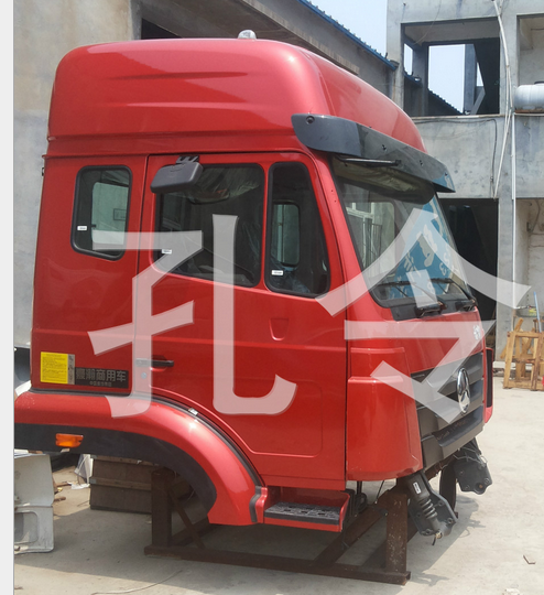 AZ9525720003,前大灯,济南隆旭汽车配件有限公司