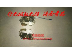 AZ1651340101,左前门锁插销与连杆总成,济南奇昌汽车配件有限公司