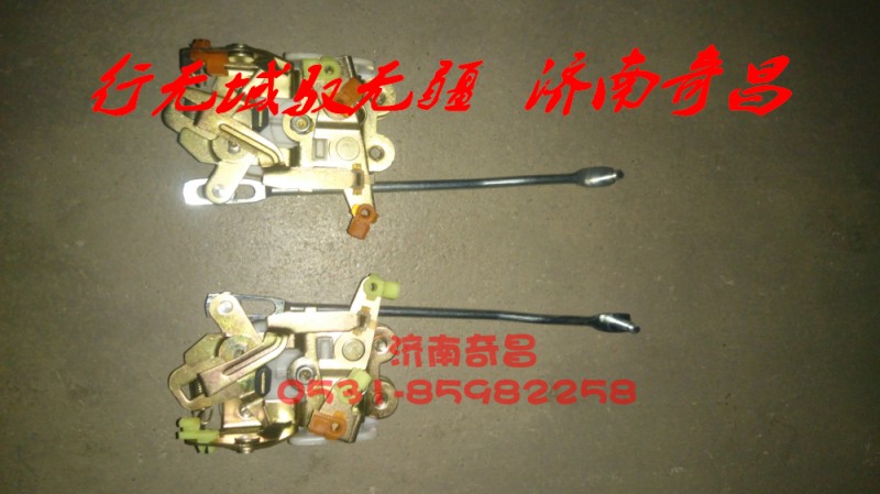 AZ1651340101,左前门锁插销与连杆总成,济南奇昌汽车配件有限公司