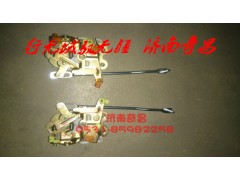 AZ1651340101,左前门锁插销与连杆总成,济南奇昌汽车配件有限公司