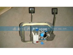AZ9925360001,组合踏板操纵总成（带制动总泵和离合器总泵、踏板等）,济南信兴汽车配件贸易有限公司