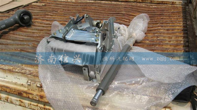 AZ9925470060,转向操纵装置总成（高地板）,济南信兴汽车配件贸易有限公司