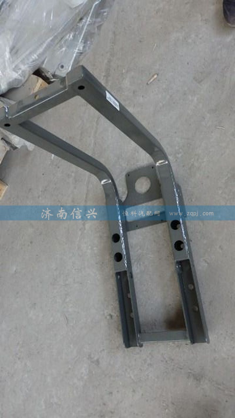 WG9925560060,尿素箱支架总成,济南信兴汽车配件贸易有限公司