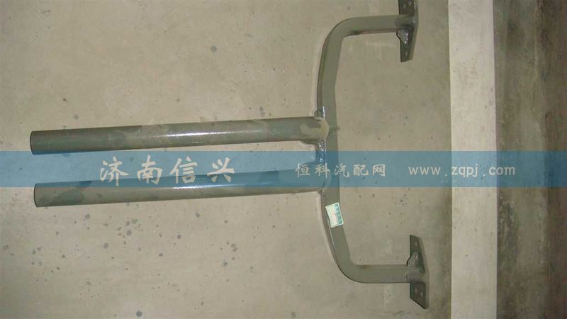 AZ9925950014,后挡泥板中间支架总成,济南信兴汽车配件贸易有限公司