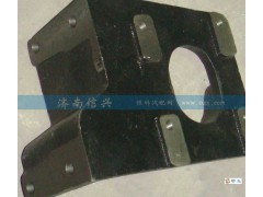 WG2229260015,助力缸支架,济南信兴汽车配件贸易有限公司