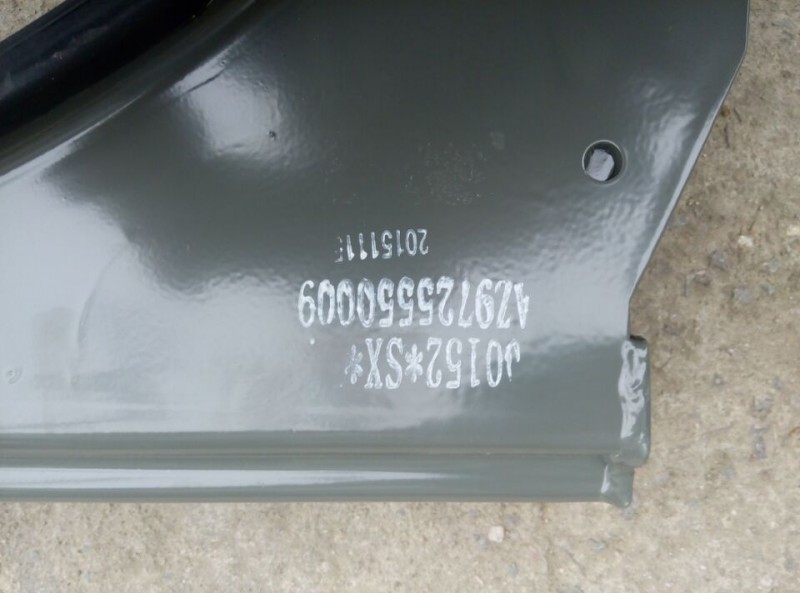 AZ9725550009,D型油箱支架总成,济南明钜汽车配件有限公司（原济南协力）