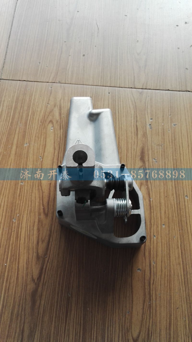 D7B操縱機構 D7B,M5G,汕德卡駕駛室/