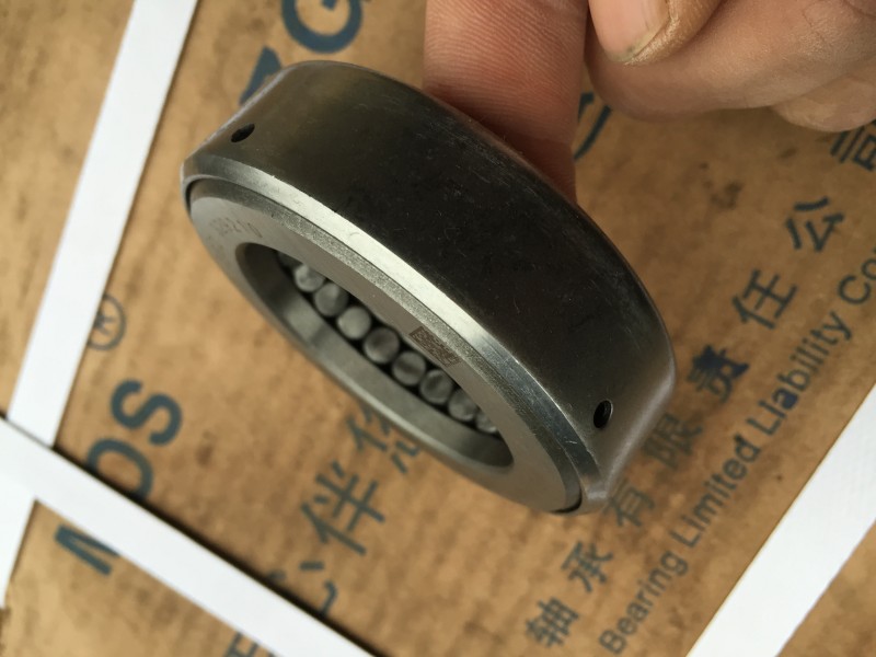 魯泉親人   F2000、金王子、北奔原廠壓力軸承/WG1880410049.00104.110626572040