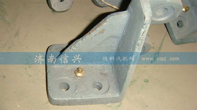 WG9925410105+011,前右支架（科曼）,济南信兴汽车配件贸易有限公司
