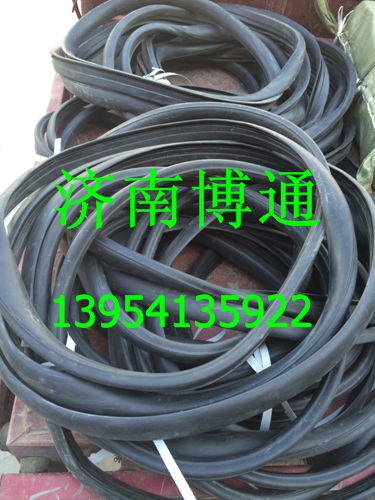 AZ1651710002 重汽豪翰前擋風(fēng)密封條/AZ1651710002