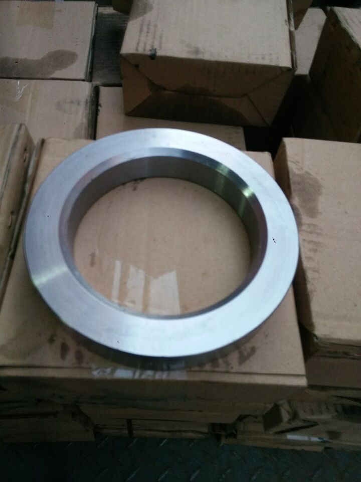 WG9925521136輕量化平衡軸油封座/WG9925521136