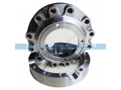 AZ9981320136豪沃AC16轴间差速器壳图1