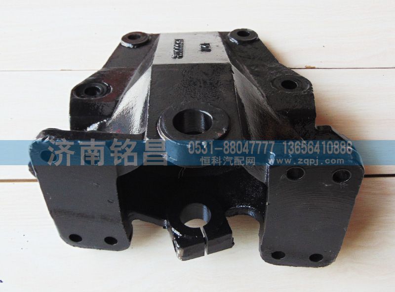 1325129202003欧曼前簧后支架/1325129202003