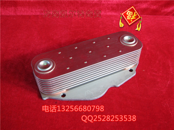 VG1500010334机油冷却器(8片)/VG1500010334
