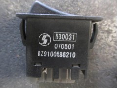 DZ9100586210,巡航功能恢复开关,济南尊龙(原天盛)陕汽配件销售有限公司