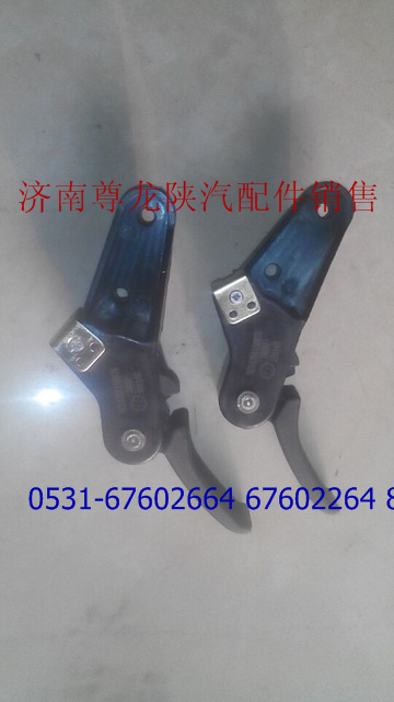 DZ14251110075,面罩锁拉手柄,济南尊龙(原天盛)陕汽配件销售有限公司