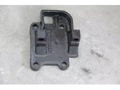 AZ9725520294/295,豪沃后桥推力杆支架,河南省长葛华兴汽配厂济南办事处