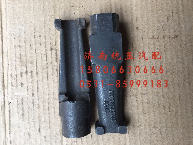 61200040027重汽潍柴发动机气缸盖压紧块