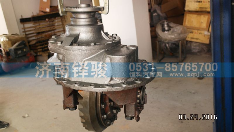 ,60矿后桥中段,济南信达重汽配件有限公司