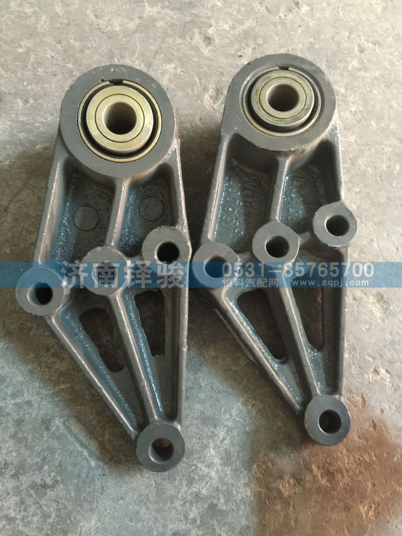 WG9725520079,曼桥前簧后支架总成,济南信达重汽配件有限公司