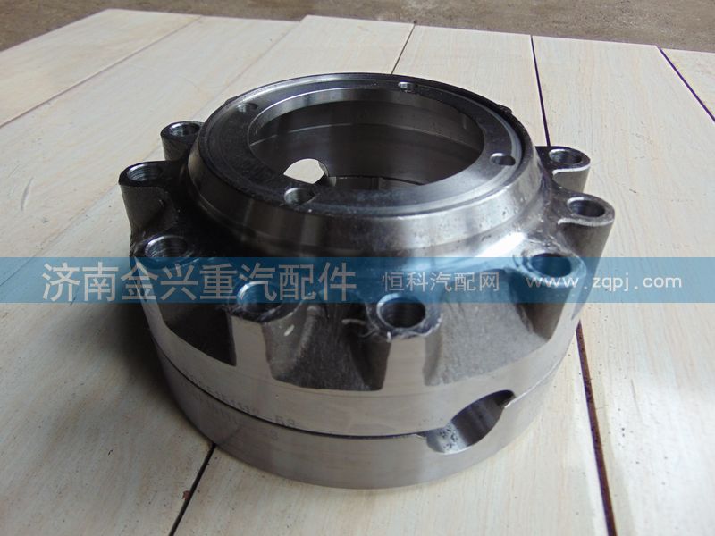 AZ9981320136 豪沃AC16轴间差速器壳图3