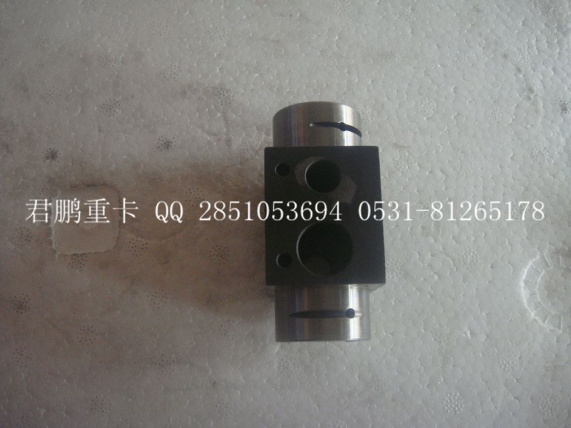 济南君鹏供应摇臂轴总成VG1246050006/VG1246050006