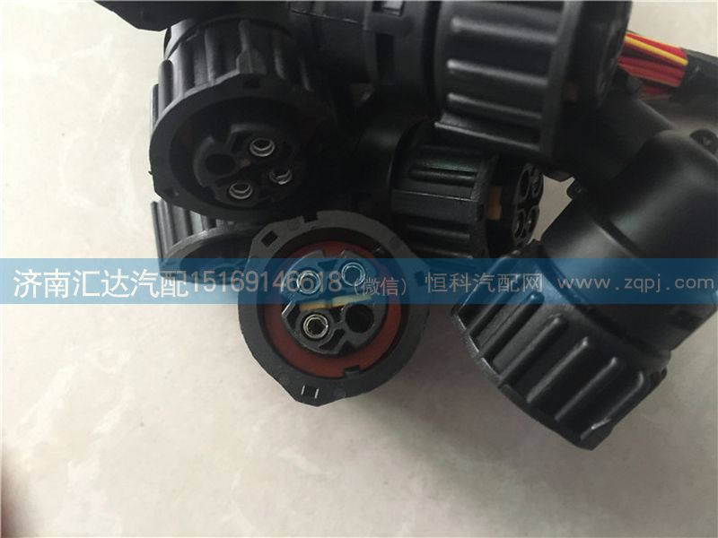 重汽陕汽新款传感器接头/