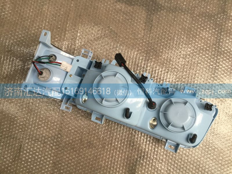 重汽斯太爾王前大燈，大燈總成帶轉向燈同奧龍2000/WG9100720110，WG9100720111