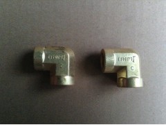 DZ93259560147,npt1/4-NPT1/490°接头 ,济南金伯帆汽车配件有限公司