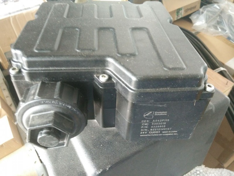 5303018,GTL尿素泵总成,济南鑫诚旭欧曼汽车配件有限公司