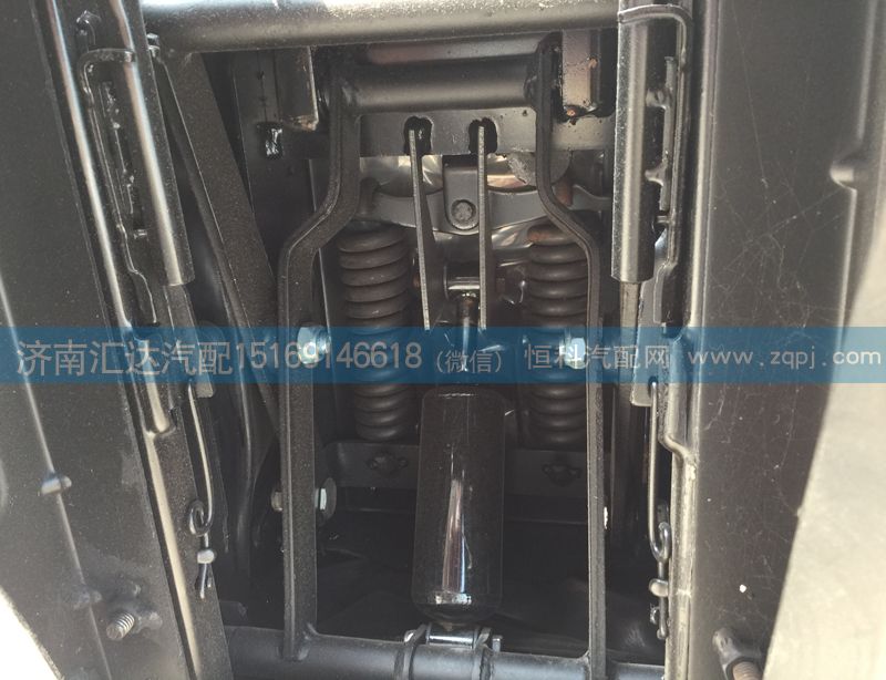 北奔重卡NG80B主座椅總成 5719100001/5719100001