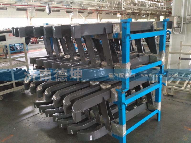 ,驾驶室件,济南德坤重型汽车配件有限公司