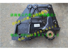 DZ9114526272,前簧后支架右,济南鑫达重卡汽车配件有限公司