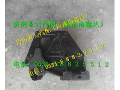 DZ9114526271,前簧后支架左,济南鑫达重卡汽车配件有限公司